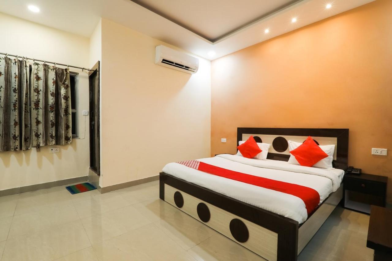 Oyo Flagship Krishna Regency Near Chaudhary Charan Singh International Airport Hotel Bijnaur ภายนอก รูปภาพ