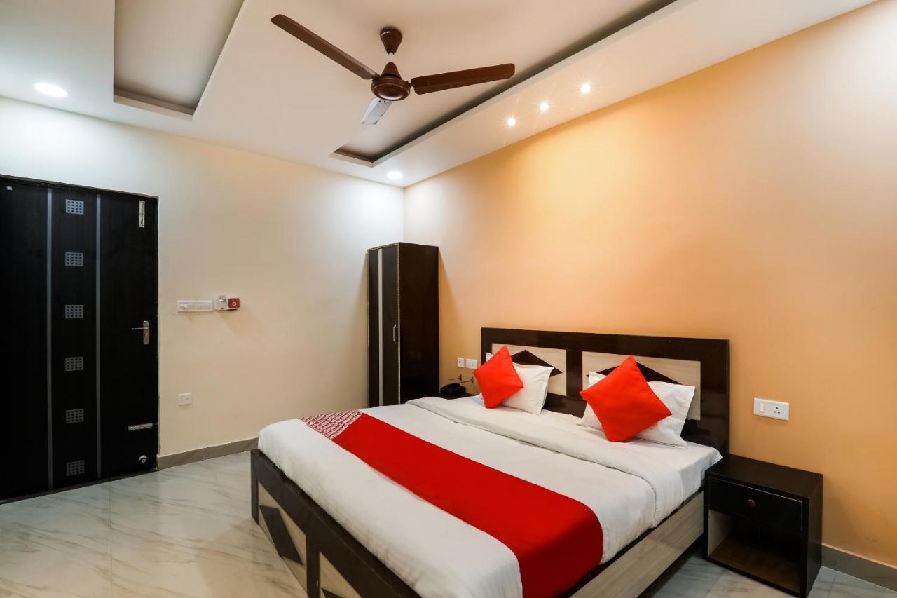 Oyo Flagship Krishna Regency Near Chaudhary Charan Singh International Airport Hotel Bijnaur ภายนอก รูปภาพ